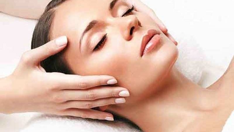 මුහුණු සම්බාහන ඉඟි සහ උපක්‍රම ගැන සියල්ල