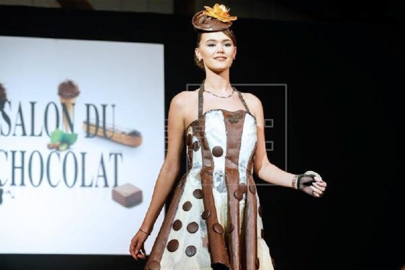 Fashion meets chocolate සියලුම විලාසිතා මෙන්න…