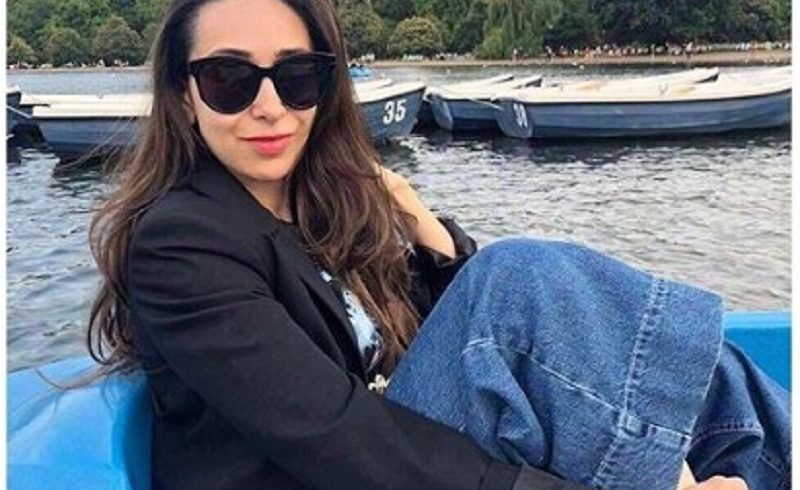 බොලිවුඞ් සුරූපිනියන් යළිත් ‘70 දශකයේ ඩෙනිම්’ විලාසිතාවලට පෙම් බඳියි