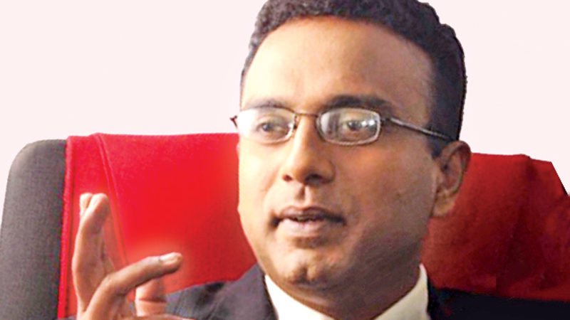 මනූෂ නානාක්කාර ‘ජොන්ස්ටන්ට’ මුල මතක් කරලා දෙයි