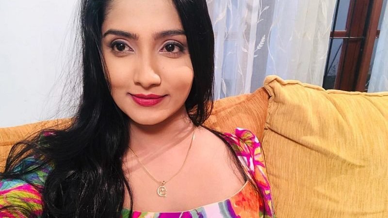 ජනප‍්‍රිය යොවුන් නිළි නදුනි කරුණාතිලක සමග‘ සුපිරි’ කතා බහක්