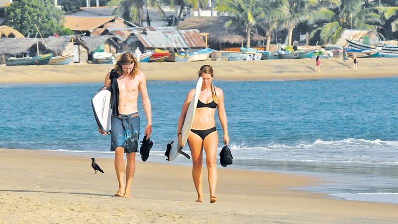 සංචාරක කාර්ය සාධන බලකායේ වාර්තාව කඩිනමින් ලබා දෙන්නැ‘යි ඇමැති ප‍්‍රසන්ගෙන් උපදෙස්