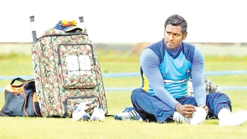 මැතිව්ස් කණස්සල්ලෙන්!