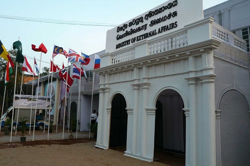 ‘ශ්‍රී ලංකාව අමතන්න’ මාර්ගගත ද්වාරයෙහි 17,000ක් ලියාපදිංචි වෙයි