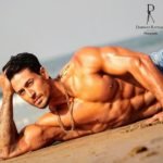 ටයිගර් ෂ්රොෆ්ගේ 30 වැනි උපන් දිනය අද: මෙන්න ඔහුගේ උණුසුම් ඡායාරූප