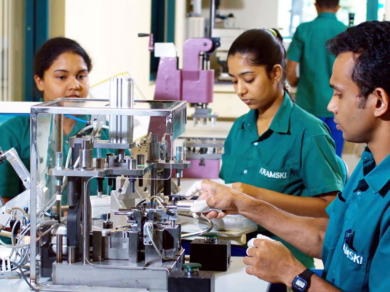 වෙළද කලාප සේවක සුබ සාධන කටයුතු පුළුල් කෙරේ