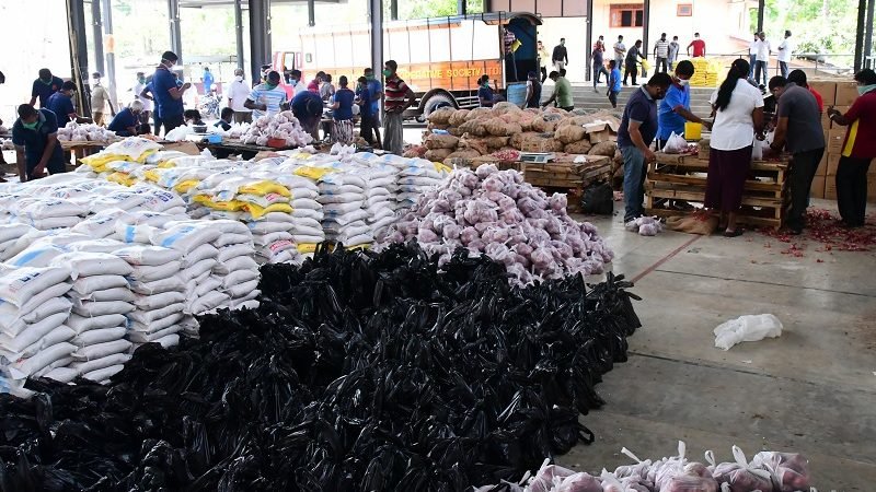 ගම්පහ දිස්ත්‍රික්කයේ සමෘද්ධි ප්‍රතිලාභීන්ට අත්‍යවශ්‍ය භාණ්ඩ