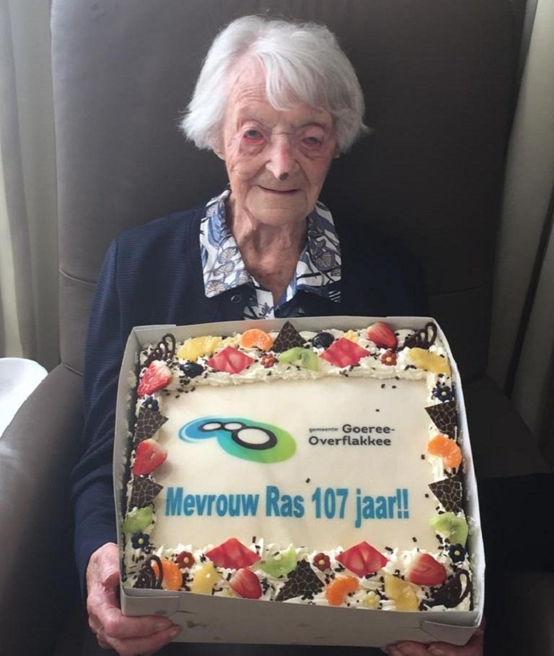 කොරෝනා ආසාදනය වී සුවය ලැබූ ලොව වයස්ගතම පුද්ගලයා මෙන්න