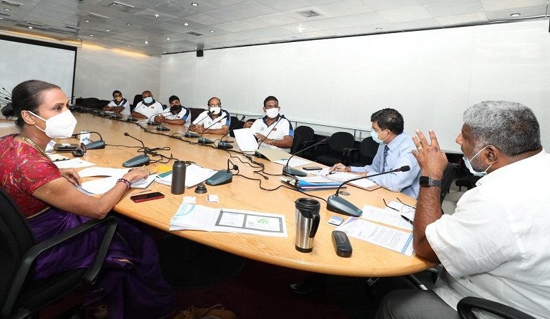 හෝටල් – ආපන ශාලා යළි විවෘත කිරීමට සෞඛ්‍ය මාර්ගෝපදේශ ඉල්ලයි