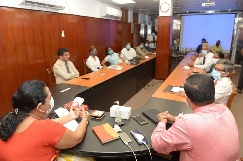 Salon සෞඛ්‍ය ආරක්ෂිත ක්‍රමවේද අනුව යළි විවෘත කිරීමට උපදෙස්