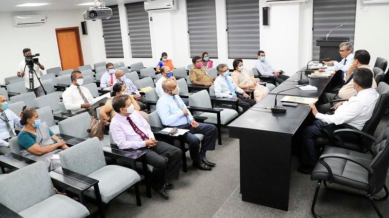 සෞඛ්‍යාරක්ෂිත පාර්ලිමේන්තුවක් සදහා සෞඛ්‍ය සේවා අධ්‍යක්ෂ ජනරාල් සමග සාකච්ඡා