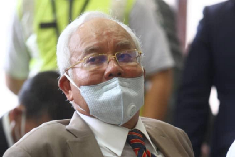 මැලේසියානු හිටපු අගමැති නජිබ් රසාක් දූෂණ චෝදනාවලට වැරදිකරු වෙයි