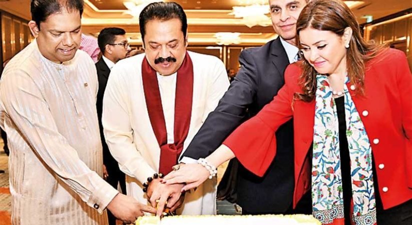 මහින්දගේ සුරතලාගේ පොරටෝක් නිසා අනාථවුන ගාල්ලේ පොහොට්ටුවෝ