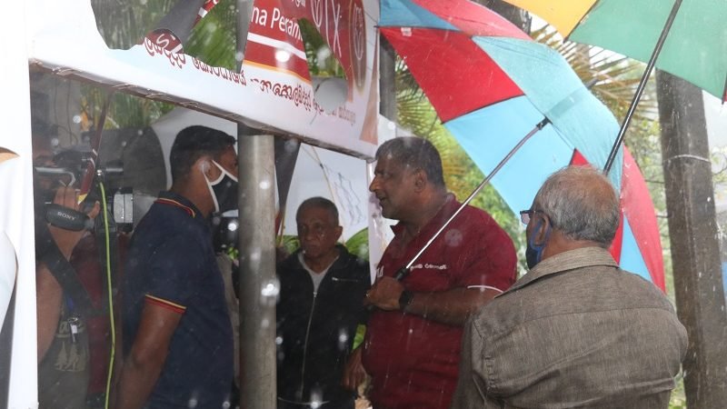 මිනුවන්ගොඩ පොදුජන පෙරමුණු කාර්යාල 12 කට මැර ප්‍රහාරයක්