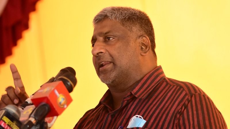 ඊළග අගමැති පොළොන්නරුවේ කියලා පෝස්ටර් ගහලා – ඇමති ප්‍රසන්න