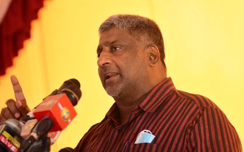 ඊළග අගමැති පොළොන්නරුවේ කියලා පෝස්ටර් ගහලා – ඇමති ප්‍රසන්න