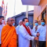 ශාසනික සේවය පසෙකලා ඇතැම් භික්ෂූන් වහන්සේලා පාර්ලිමේන්තු අසුනකට අරගල කරනවා – අගමැති මහින්ද