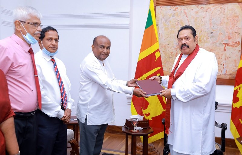දේශපාලන පළිගැනීම්  පිළිබඳ කමිටුවේ වාර්තාව අගමැතිට