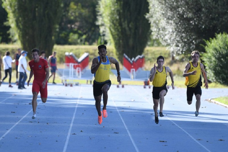 දකුණු ආසියාවේ වේගවත්ම මිනිසා ‘යුපුන් අබේකෝන්’