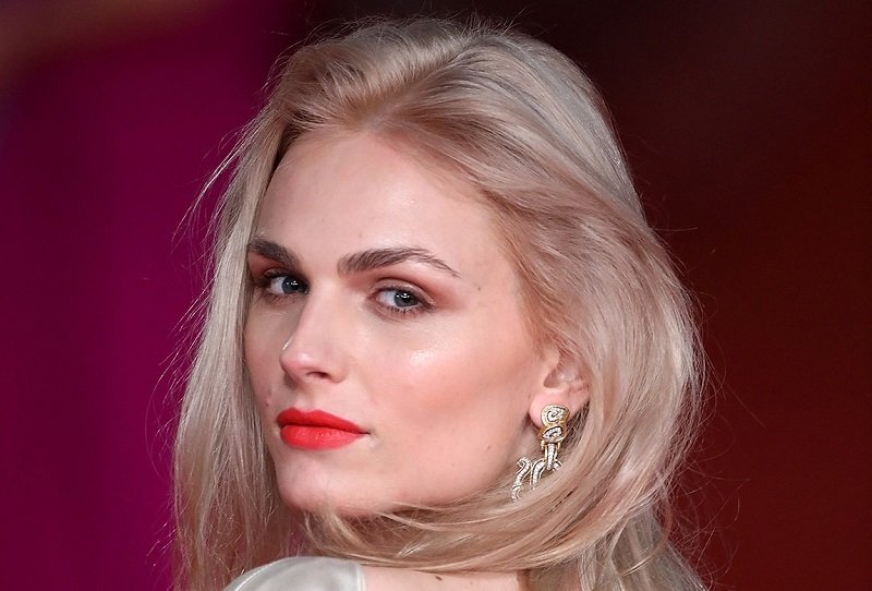 නිරූපණ ලෝකය ජයගත් ‘අසාමාන්‍ය ගැහැනු සහ මිනිස්සු