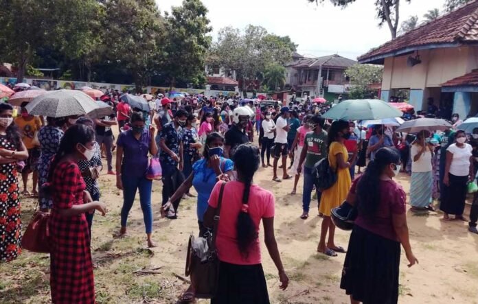 ඇඟලුම් සේවිකාවන් ත්‍රස්තවාදීන් කළ මහ රෑ හමුදා මෙහෙයුම