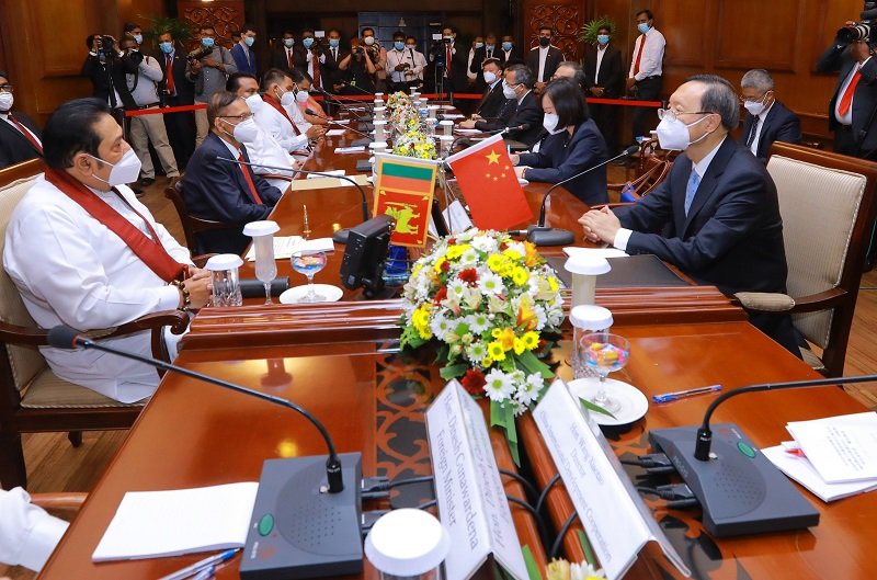 චීන නියෝජිතයින්ට අගමැතිගෙන් විශේෂ ඉල්ලීමක්