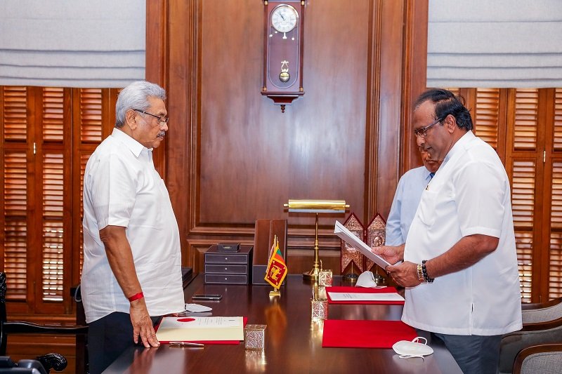 සරත් වීරසේකර මහජන ආරක්ෂක කැබිනට් අමාත්‍යධුරය