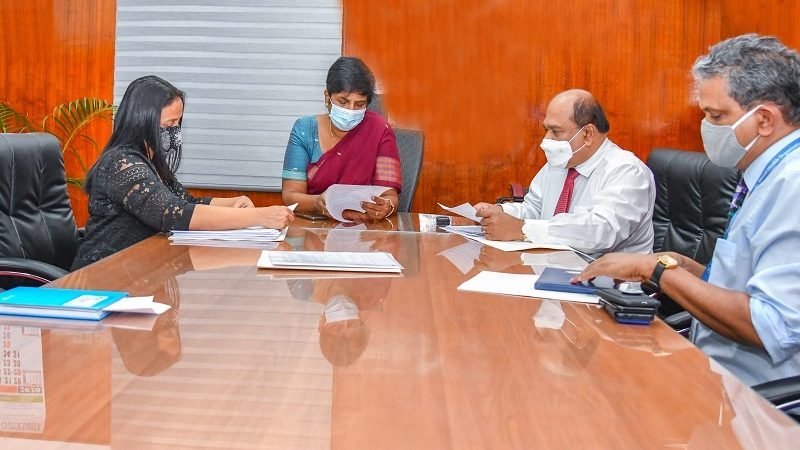 Covid-19 එන්නත්  ලංකාවට ලබා ගැනීම ගැන සාකච්ඡා