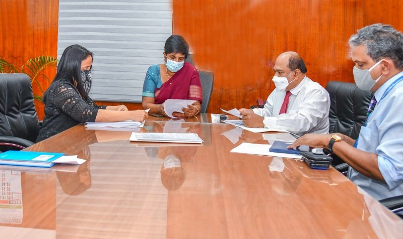 Covid-19 එන්නත්  ලංකාවට ලබා ගැනීම ගැන සාකච්ඡා