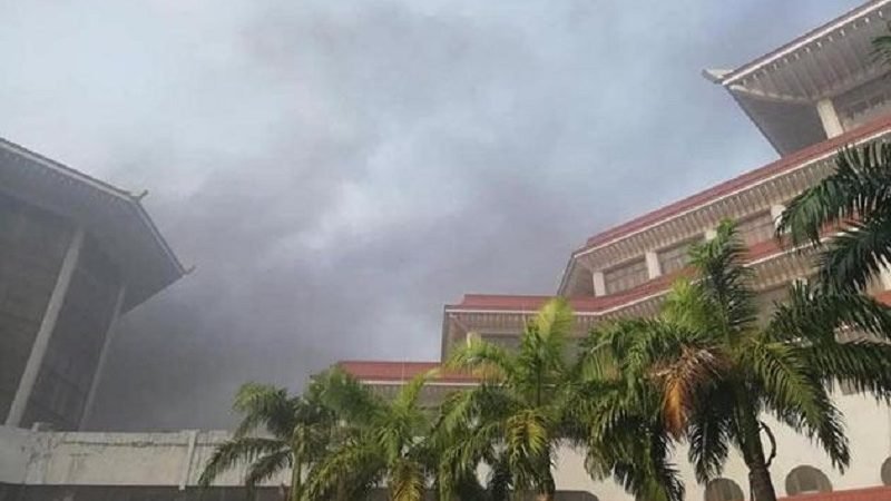 ශ්‍රේෂ්ඨාධිකරණ ගොඩනැගිල්ලේ ගින්න පාලනය කෙරේ