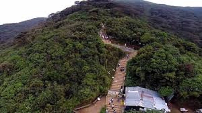 ශ්‍රීපාද වන්දනාවේ පැමිණීමෙන් වැළකින්න – නුවරඑළිය දිස්ත්‍රික් කොරෝනා මර්දන කමිටුව