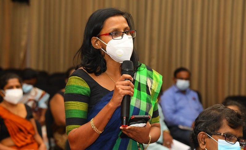 දේවානිගෙන් වෘත්තීය සමිතියක් !