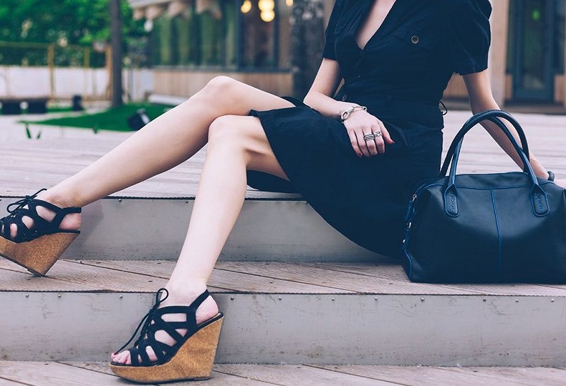 High Heels වලට ආදරය කරනවාද ? මෙන්න ඔබට තෝරාගත හැකි සුපිරි ප්‍රවණතා රැසක්