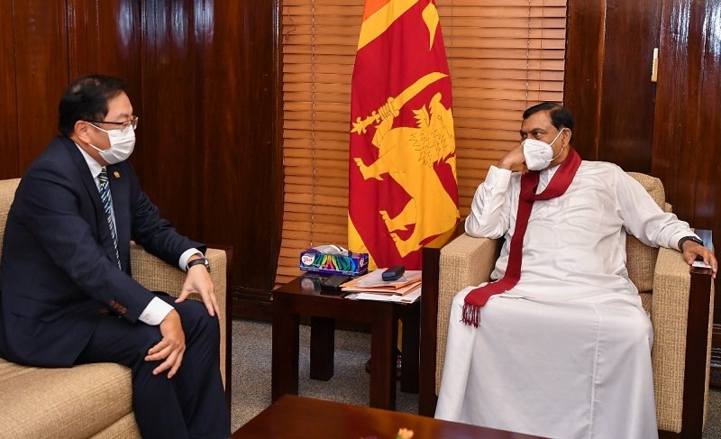 රටවල් 06 ක තානාපතිවරු මුදල් අමාත්‍ය බැසිල් හමුවෙති