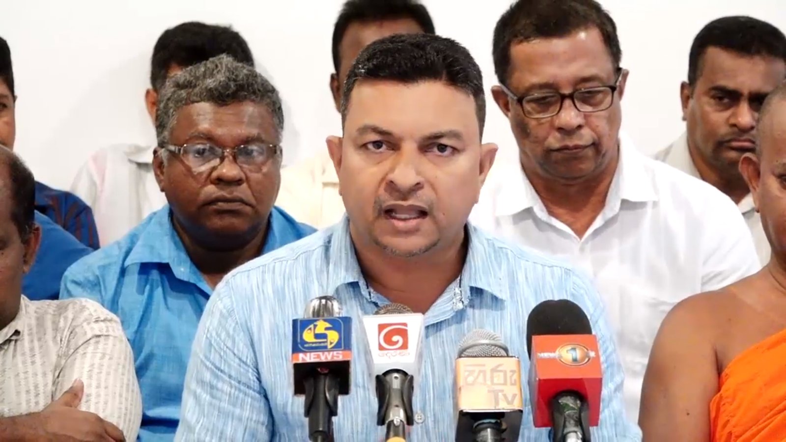 ඉදිරියේදීත් අත්අඩංගුවට ගන්නවා නම් අපි ලෑස්තියි එකට මුහුණ දෙන්න – ලංකා ගුරු සේවා සංගමය