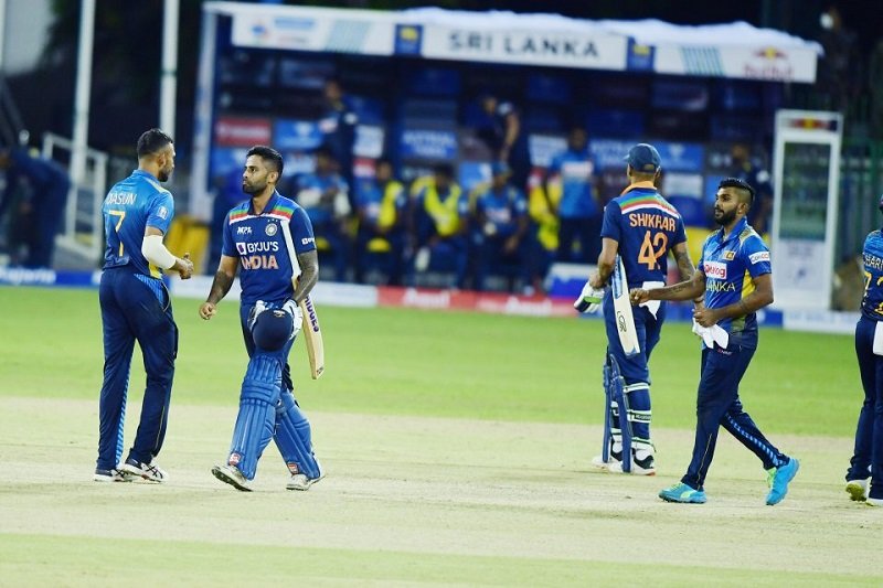 SL vs India One Day: ශ්‍රී ලංකාවේ අවාසනාව දිගටම !