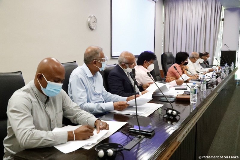 මාධ්‍ය උපමාන කඩකරන ජනමාධ්‍ය සම්බන්ධයෙන් කටයුතු කිරීමේ බලය මැ.කොට