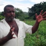 කාබනික වගාව සහ රසායනික වගාව එක් කළ සුපිරි ගොවියා