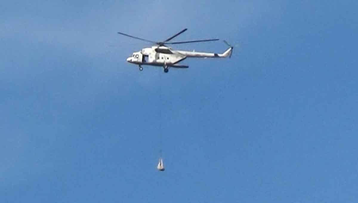 ශ්‍රි පාද වන්දනා කරුවන්ට අවශ්‍ය පානිය ජලය ලබාදෙන්න ජනපති නියෝගයෙන් හෙලිකොප්ටරයෙන් ශ්‍රි පාදස්ථානයට ට්‍රාන්ස්පෝමර් ගෙනයයි..!