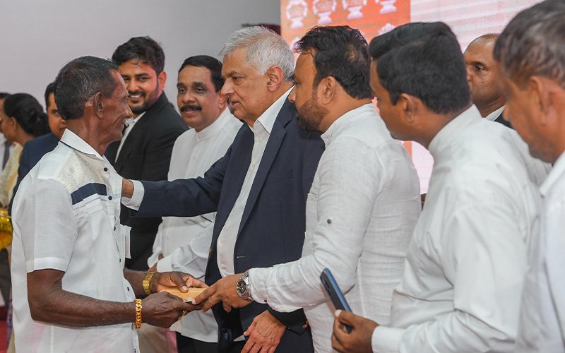 ජනපතිගෙන් මොනරාගලට ‘සුපිරි පොරොන්දු‘ කන්දක්