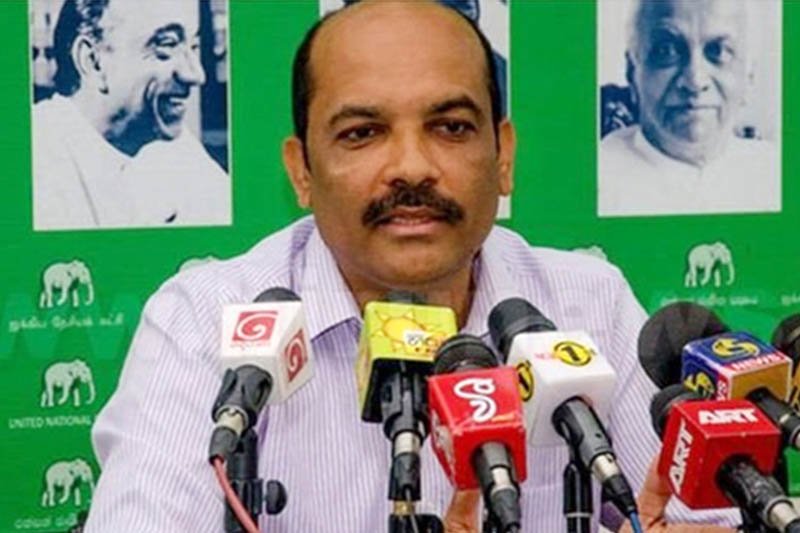 පාලිත රංගේ බණ්ඩාරට මහා වින්නැහියක්