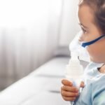 ළමුන් අසල දුම්පානය කරන්න එපා – වෙන දේ මෙන්න !