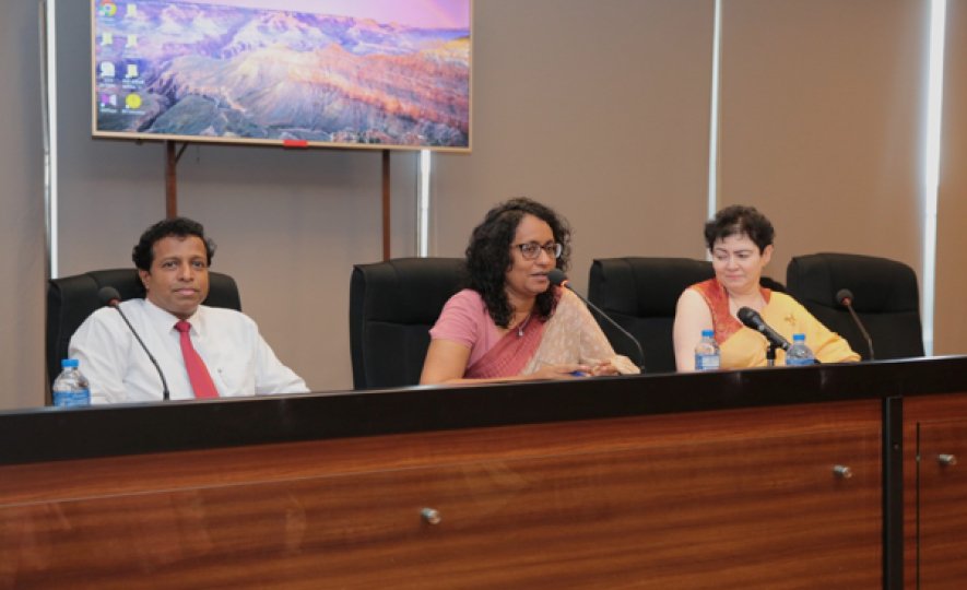 ශිෂ්‍යත්ව ප්‍රශ්න පත්‍රය ලීක් වීම – අගමැතිනියගෙන් දැඩි නියෝගයක්