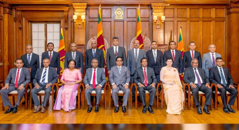 නව අග්‍රාමාත්‍ය ලේකම්, අමාත්‍ය මණ්ඩල ලේකම් ඇතුළු නව අමාත්‍යාංශ ලේකම්වරු පත් කෙරේ