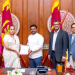 “ජන හා නිවාස සංගණනය 2024” වාර්තාව ජනපති ට පිළිගන්වයි