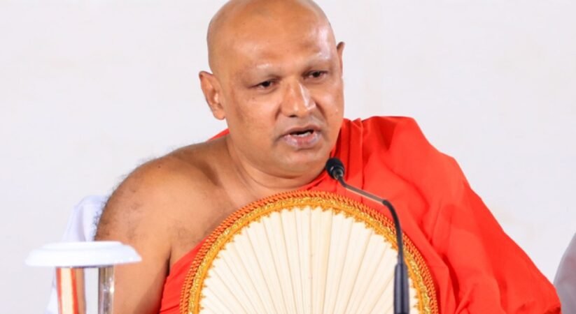 සිරි දළදා දැක්මේදී ප්‍රභූන්ට විශේෂ ප්‍රවේශපත් නැහැ- අස්ගිරි මහා විහාර පාර්ශ්වයේ නියෝජ්‍ය ලේඛකාධිකාරී නාහිමි