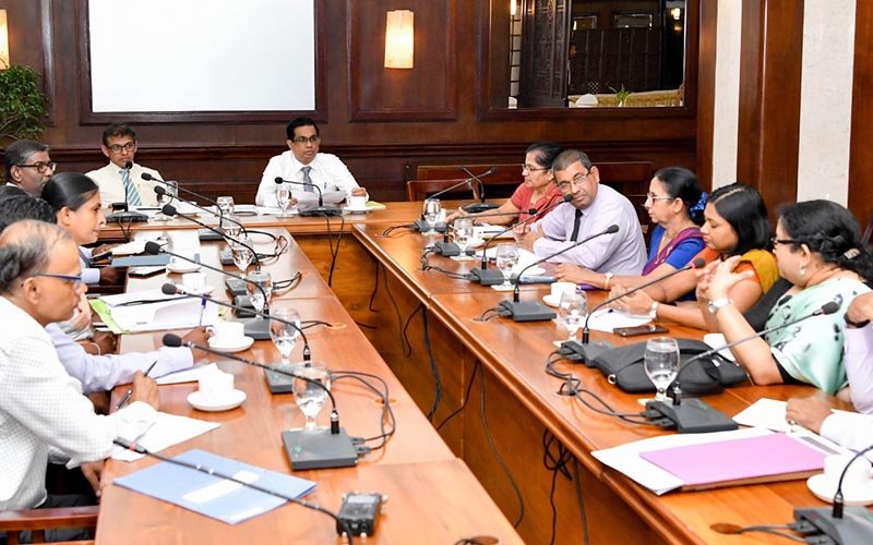 ඔටිසම් තත්ත්වයෙන් පෙළෙන ළමුන් වෙනුවෙන් දිවා සුරැකුම් මධ්‍යස්ථාන