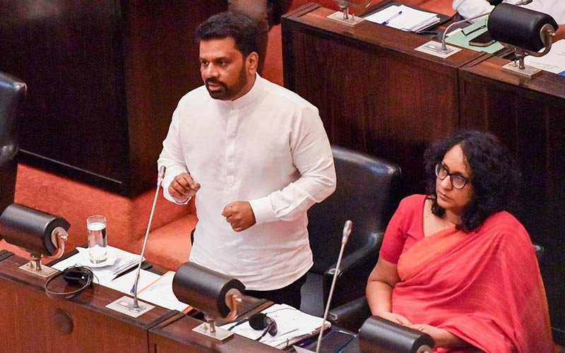 රටේ ආර්ථිකය ස්ථාවරයි – ජනපති පාර්ලිමේන්තුවේදී කියයි
